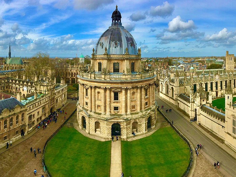 Oxford International English Schools